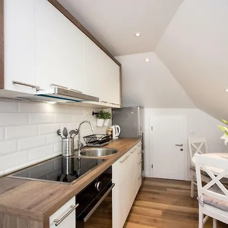 Apartment Apartments Jardin Old Town