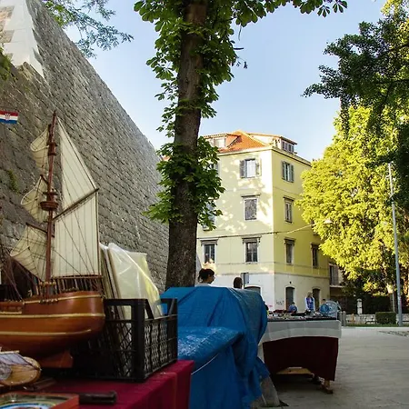 Apartments Jardin Old Town Split